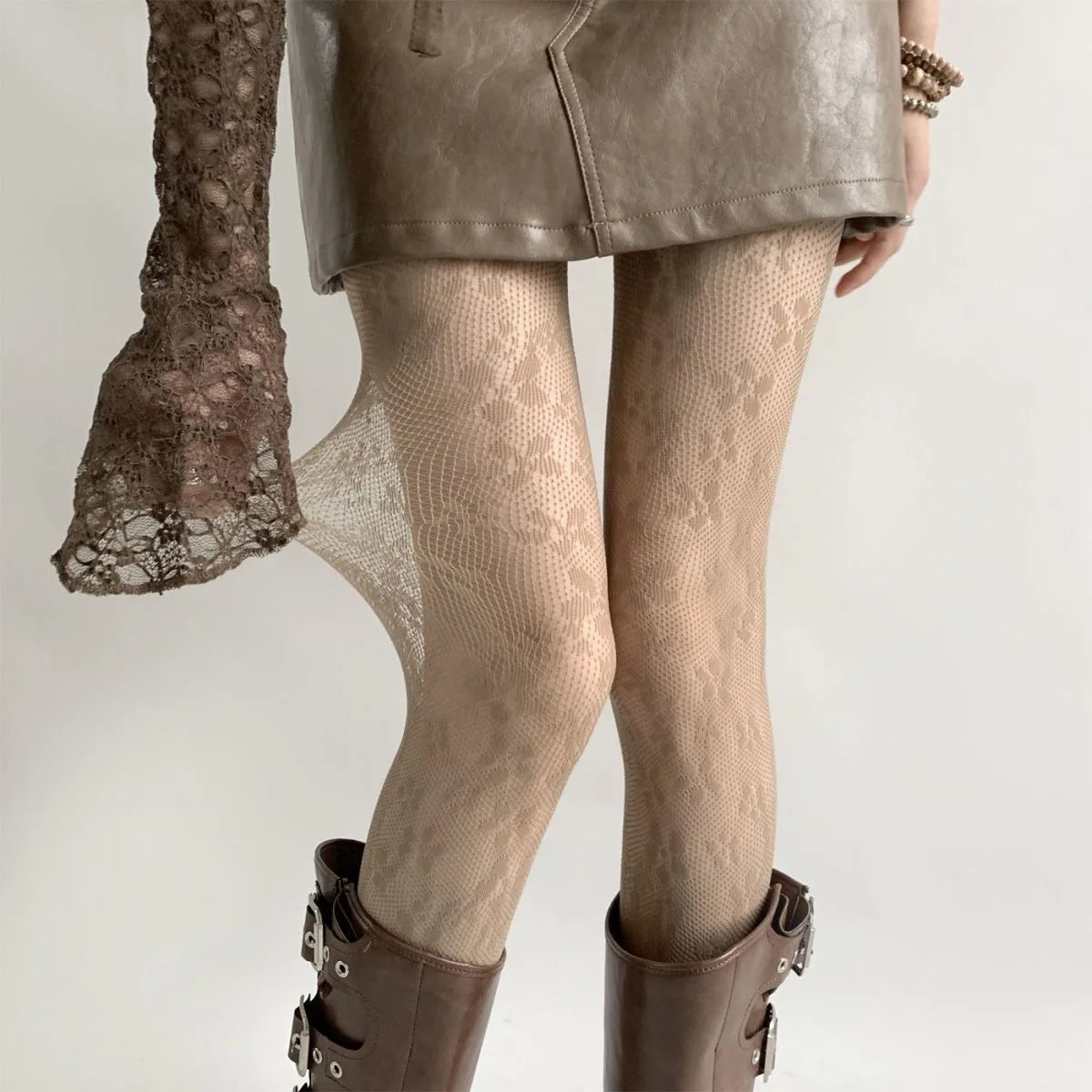 Sexy Hollowed Lace Mesh Stockings with Bottom Pantyhose Lolita Retro Floral Vine White Black Brown Stockings for Women Tights