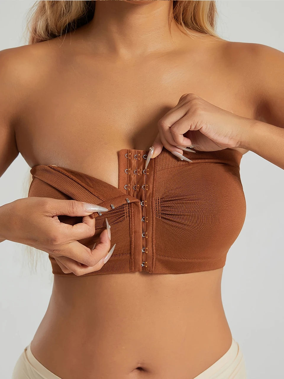Women's Plus Size Strapless Front Closure Bandeau Bra Seamless Wireless Bralette Tube Top Non-Slip Everyday Brassiere