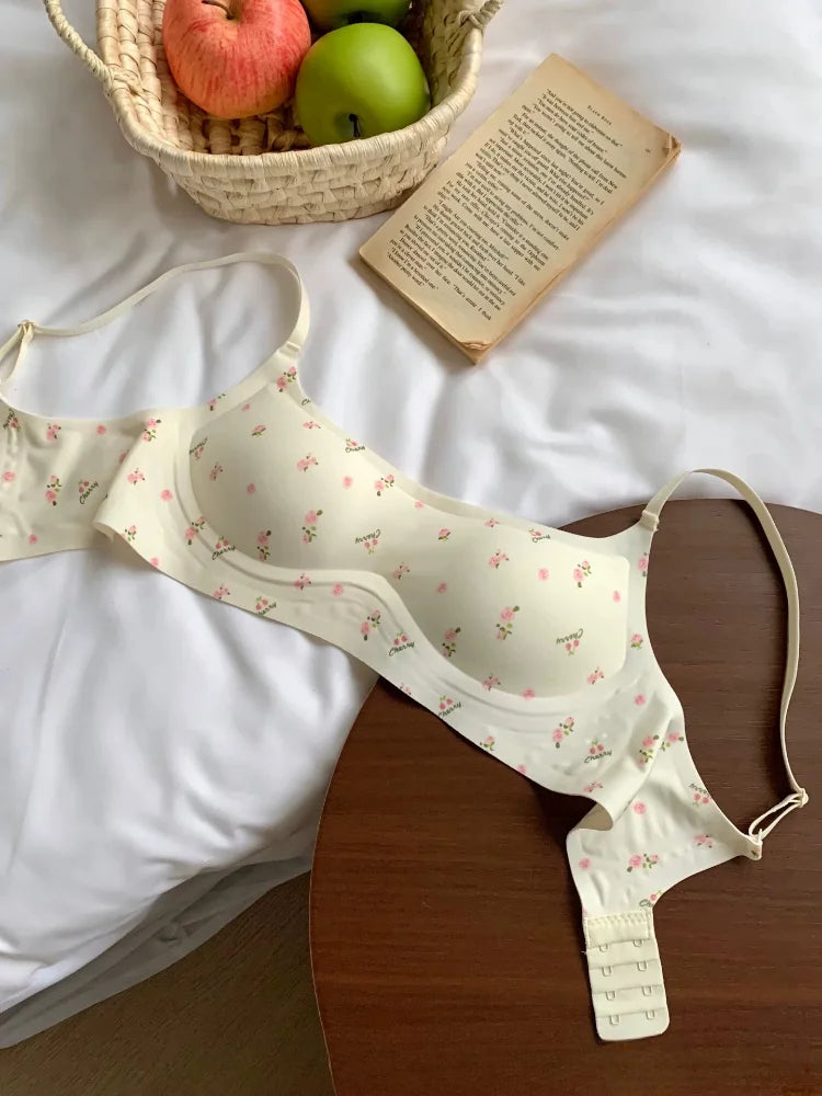 Plunge Neck Floral Demi Cup Bra Small Bust Wirefree Push Up Seamless Invisible Thin Cute Teen Girls Daily Wear Underwear