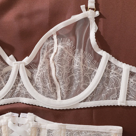 Toucheart Erotic Lingerie New French Style Lace Suspender See-through Gather Together Women Sexy Thin Pure Desire Underwear Set
