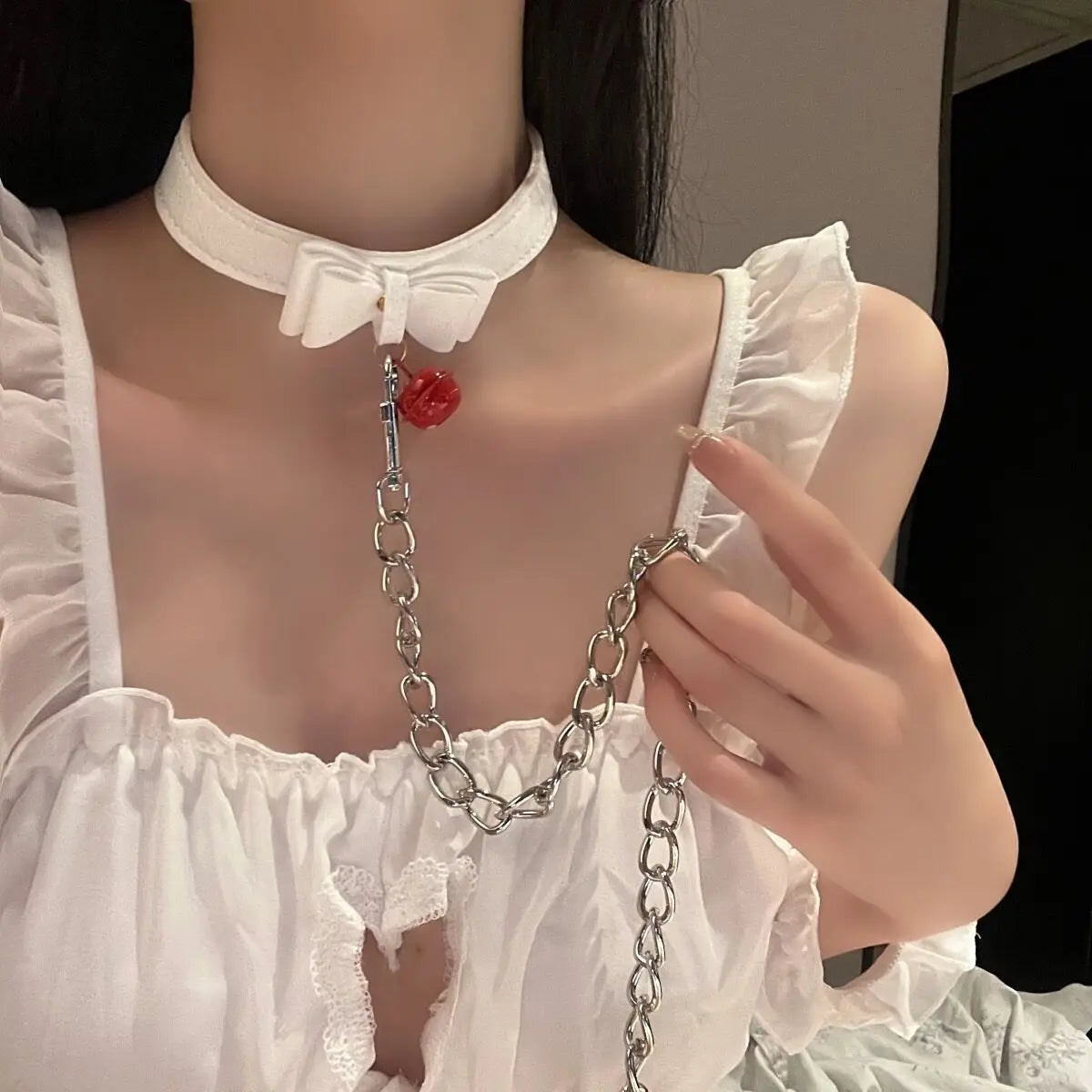 Leather Choker Heart Collar and Leash with Chains Bdsm Choker Submissive Collar for Female Fetishists BDSM Sex Leash Punk Goth