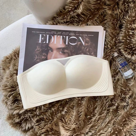 Anti-slip Strapless Bra, Bandeau Style, Invisible One-piece, Traceless Summer Strapless Wedding Sexy Small Breast Push-up Bra