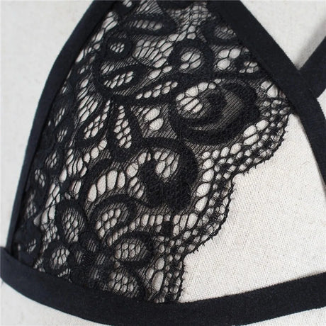 Hollow Out Push Up Female Bralette Top Sheer Backless Sexy Lace Harness Bra Lingerie Deep V Wireless Halter Lace Strappy Bra