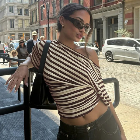 2026 New Autumn Women Vintage Striped Off Shoulder T-shirt Waist Cinching Slim Fit Daily Wear Ladies Tops