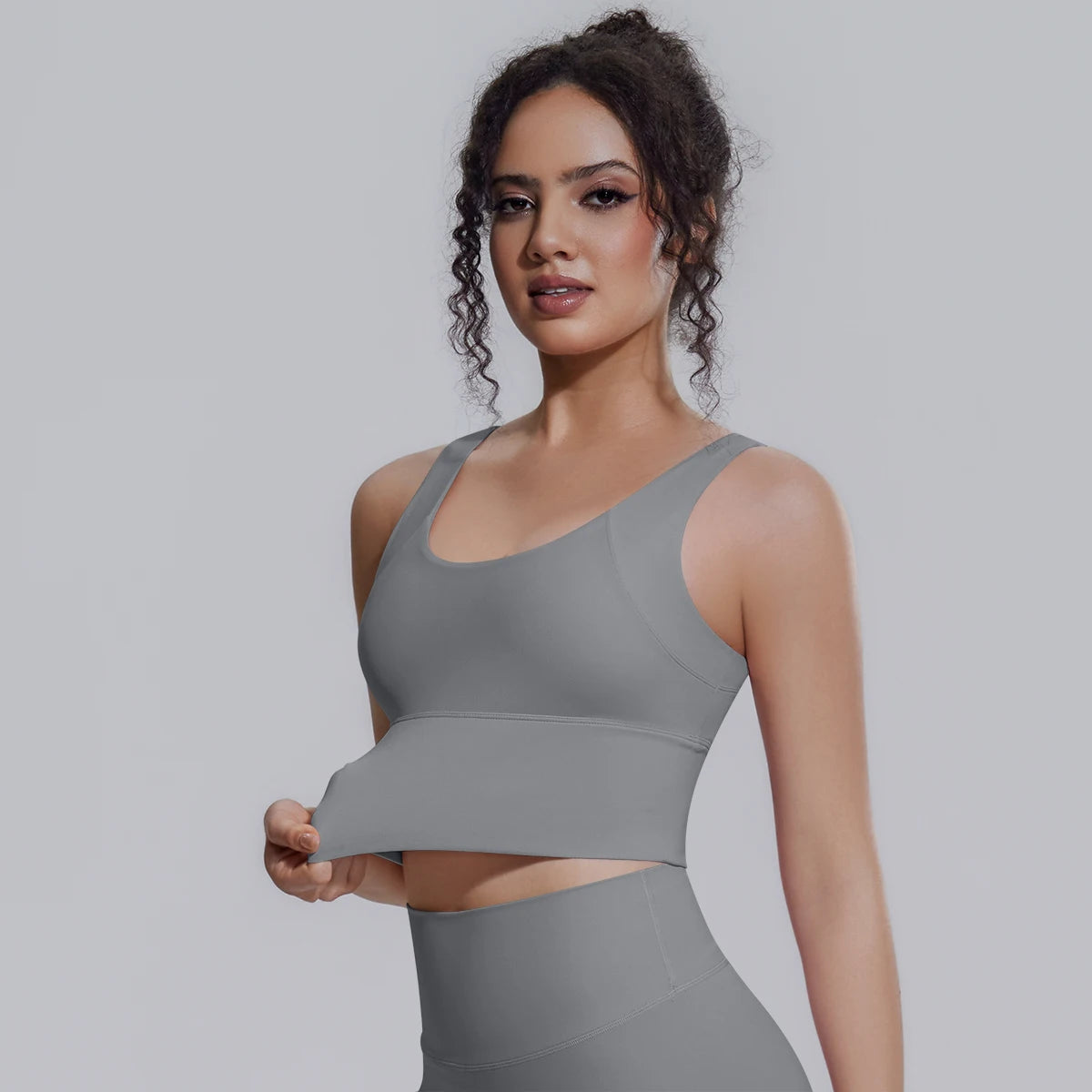 Women Summer Yoga Bra Underwear Shockproof Bra Sports Running Beautiful Back V Shaped Fitness Yoga Tank Top Bra with Chest Pad 