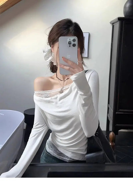 Lace Splice Asymmetrical Shoulder Long Sleeve T-Shirt Women's Slim Fit White Top for Autumn Winter Commute Casual Wear