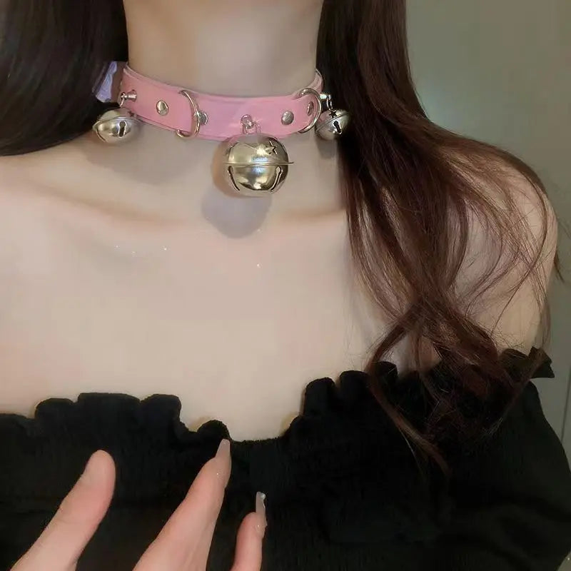 Leather Choker Heart Collar and Leash with Chains Bdsm Choker Submissive Collar for Female Fetishists BDSM Sex Leash Punk Goth