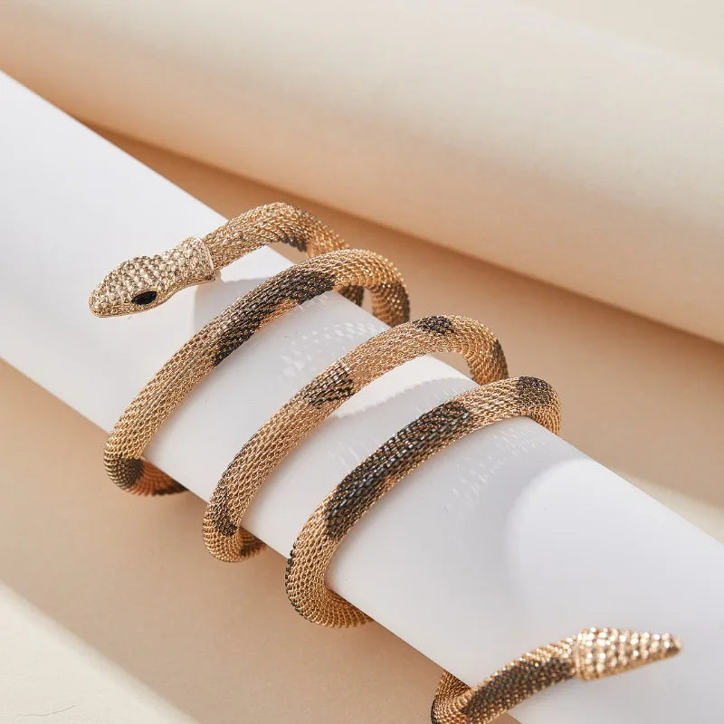Snake Creative Jewelry Personalized Hot Iron Flexible Twisted Jewelry Bendable Snake Head Pendants Girl Women's Necklace