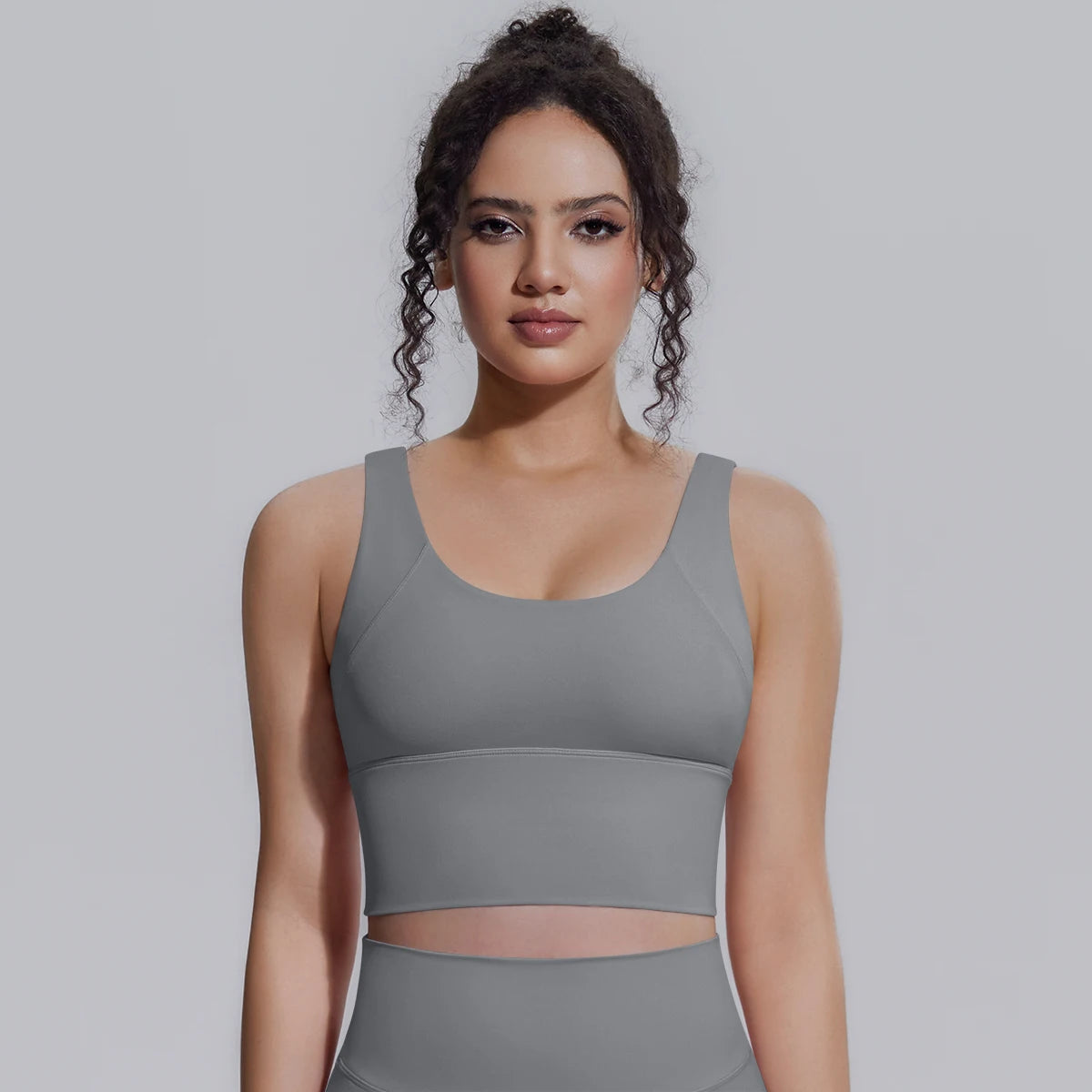 Women Summer Yoga Bra Underwear Shockproof Bra Sports Running Beautiful Back V Shaped Fitness Yoga Tank Top Bra with Chest Pad 