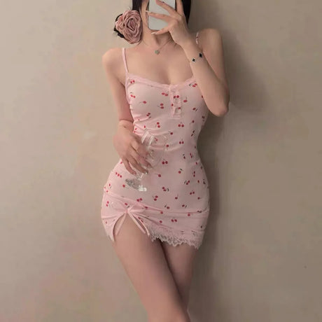 Trendy Pink Cherry Print Dress Women's Cute Fitted Mini Nightgown Lace Trim Detail Spaghetti Strap Summer Style New Fashion Hot