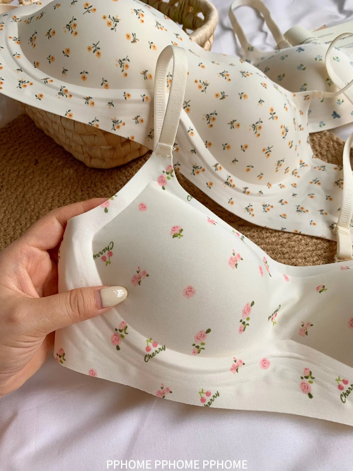 Plunge Neck Floral Demi Cup Bra Small Bust Wirefree Push Up Seamless Invisible Thin Cute Teen Girls Daily Wear Underwear