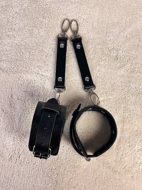 2PCS PU Leather Bracelet Bondage Leather Handcuffs Buckle Adjustable Vintage Punk Clothing Ankle Cuffs