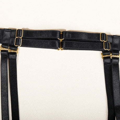 Hollow Out Lingerie Set Women Sexy Push Up Underwired Diamond Patchwork Bra Brief Underwear Set Black Bandage Garter Erotic Suit