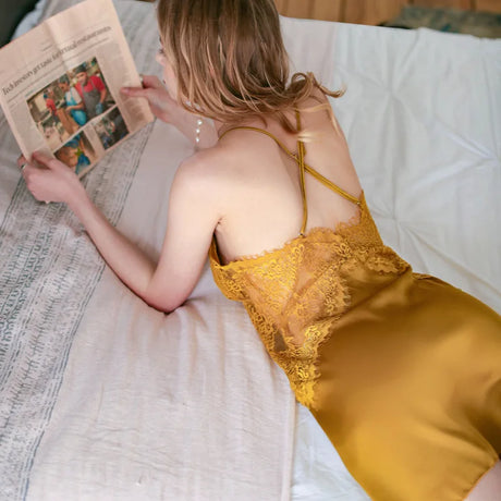 Women's Satin Lace Slip Nightdress V-Neck Spaghetti Strap Backless Chemise Sleepwear ElegantLingerie Dress for Bedroom Nightwear