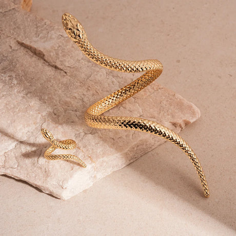 New Arrival Snake Shaped Cuff Bracelet Ring Set for Women Exaggerated Metal Unique Design Bracelet Fashion Jewelry Set