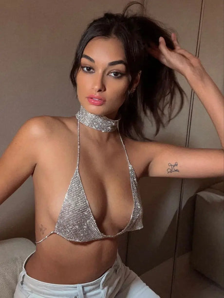 AKYZO Sensual Rhinestone Halter Bra Dazzling Shiny Back Clasp Chain Glamorous Rhinestone Decoration Designed for Women Perfect f