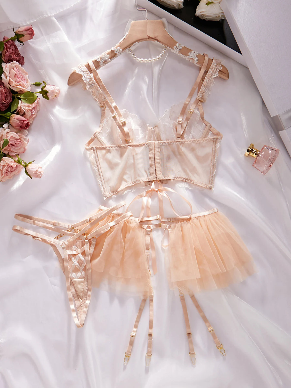 2026 Hot Sales New Fashion Diamond Lattice Embroidery Sexy Women'S Underwear Three-Piece Strappy Mesh Tutu Erotic Bra Thong Set