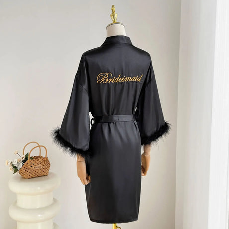 White Bride Wedding Robe with Feathers Women Satin Peignoir Sexy Bridesmids Kimono Gowns Short Bathrobe Bridal Intimate Lingerie