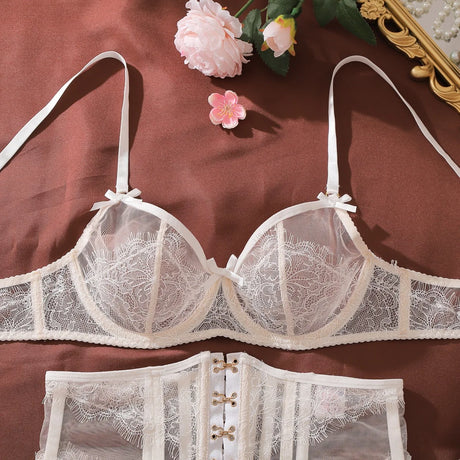 Toucheart Erotic Lingerie New French Style Lace Suspender See-through Gather Together Women Sexy Thin Pure Desire Underwear Set