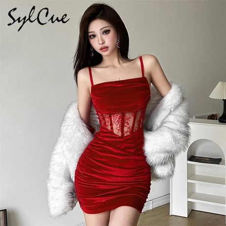 Sylcue Winter Bachelor Party Solid Color Velvet Tight Sexy Hot Mature Charm Women'S Fishbone Sling Dress With Lace Sleeve