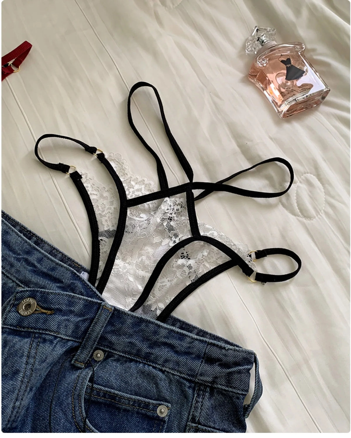 French Lace G Strings Low Waist Seamless Panties with Sheer Mesh Panels for a Sensual Fit