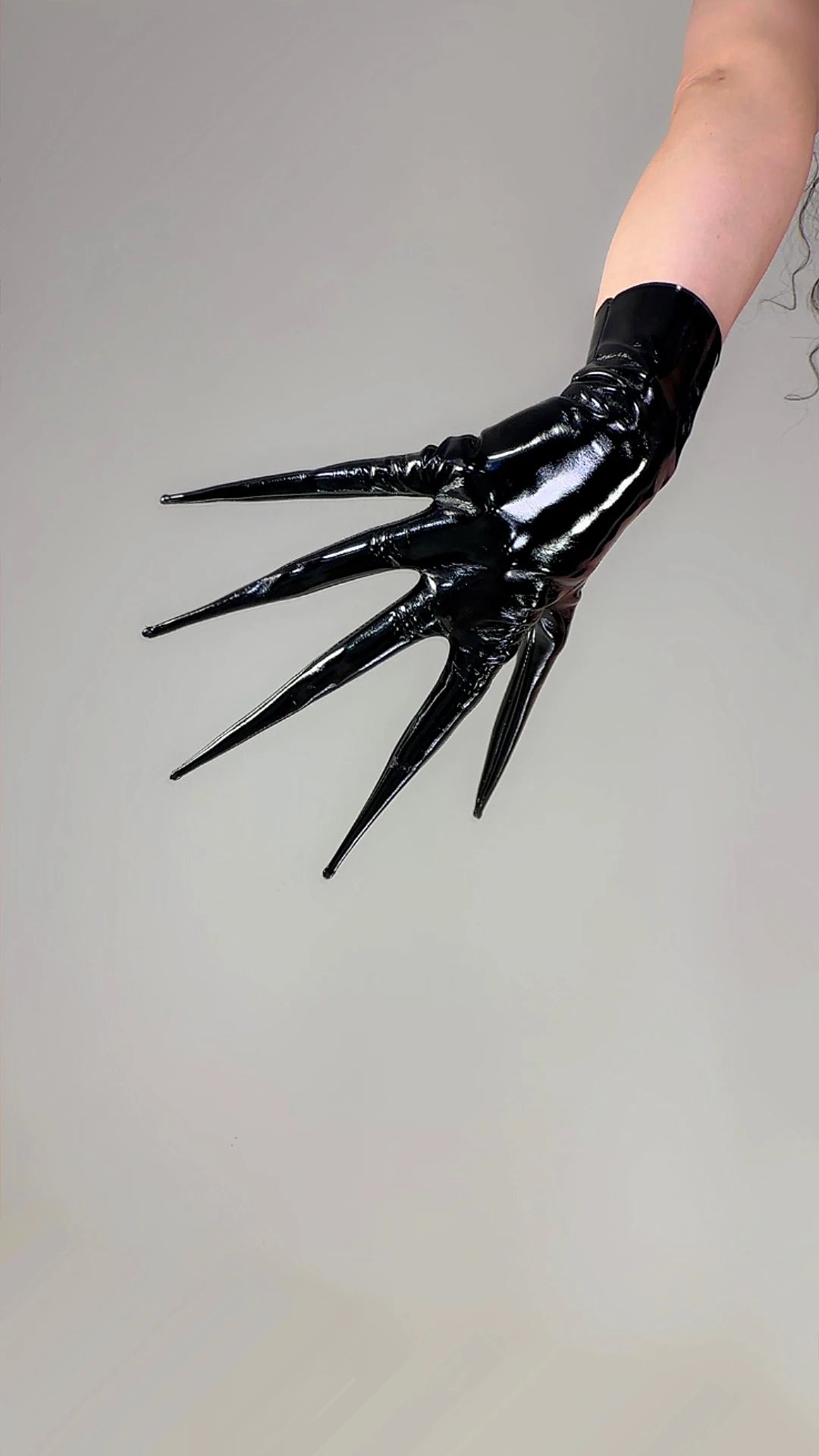 POINTED FINGER GLOVES 85cm 33" Long Spike Shoulders Patent Faux Leather PU Arm Warmers Shine Black LLDLLNT