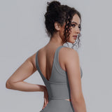Women Summer Yoga Bra Underwear Shockproof Bra Sports Running Beautiful Back V Shaped Fitness Yoga Tank Top Bra with Chest Pad ﻿