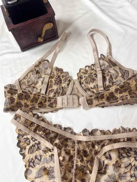 Toucheart Erotic Lingerie Women's Lace Leopard Print Body Shaping Push-up Luxurious Seductive Intimate Bra Large Size Thin Set
