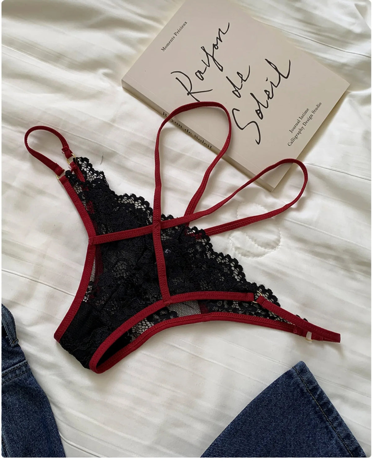French Lace G Strings Low Waist Seamless Panties with Sheer Mesh Panels for a Sensual Fit