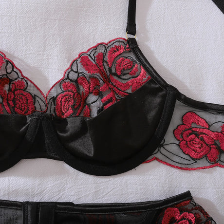 Heavy Crafted Rose Embroidered Mesh Perspective Underwear Color Match Splicing Mysterious Sexy Shaped Underwear Three Piece Set