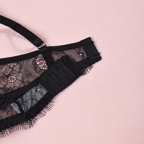 Women's Black Lace Lingerie Set Underwire Bra Thong Panty Garter Straps Choker Gloves Floral Embroidery Sexy Underwear Outfit