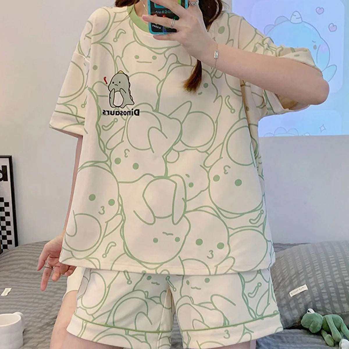 Women's Loose Fit Cartoon Bear Pajamas Set Summer Short Sleeve Gradient Casual Homewear Sleepwear