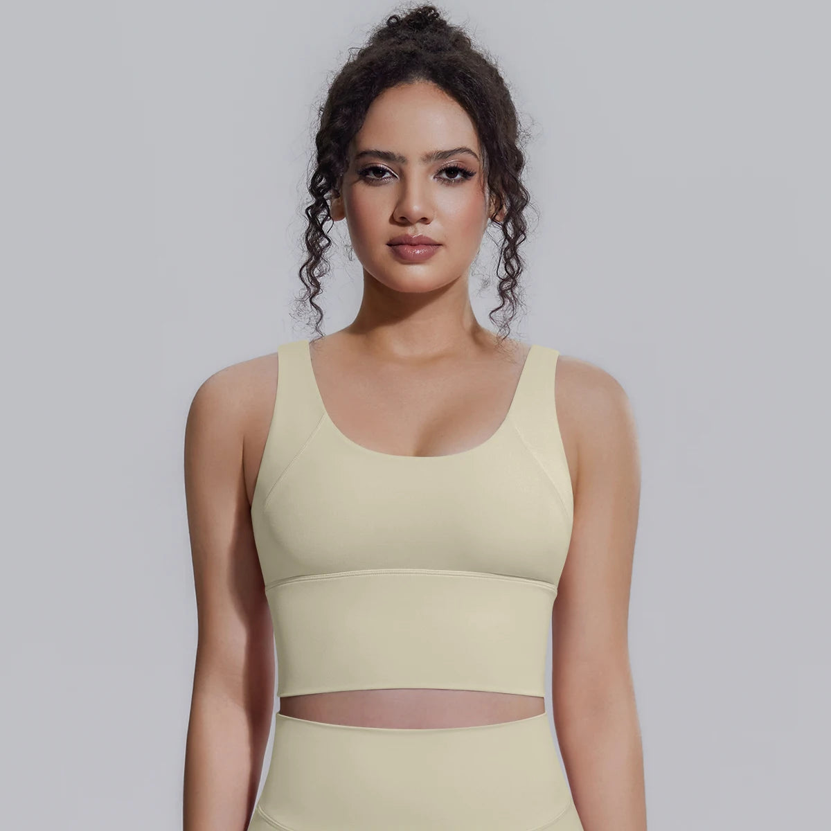 Women Summer Yoga Bra Underwear Shockproof Bra Sports Running Beautiful Back V Shaped Fitness Yoga Tank Top Bra with Chest Pad ﻿