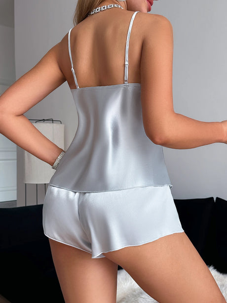 Sexy and Comfortable V-Neck Lace-Trimmed Halter Shorts Solid Color Women's Pajamas 2-Piece Set