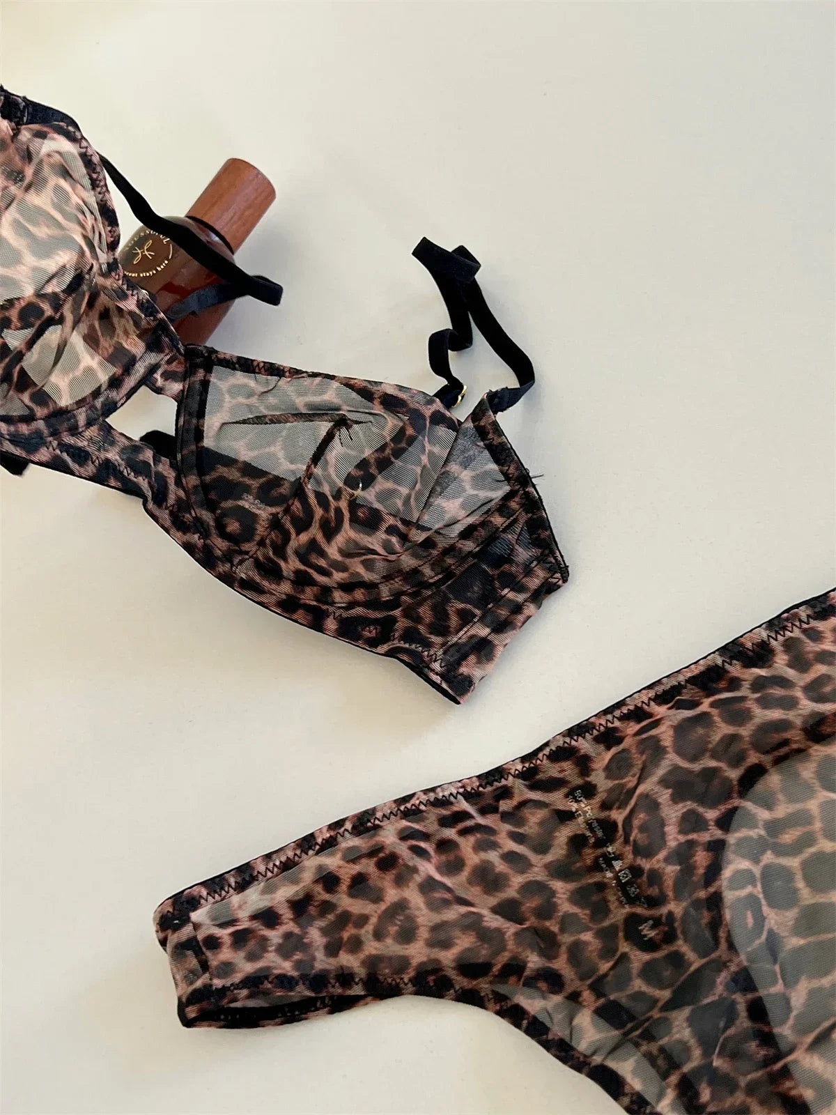 Seamless Leopard Print 2-piece Bra Set Lingerie Sexy See Through Erotic Romantic Set Underwear Women Bra and Panty Set