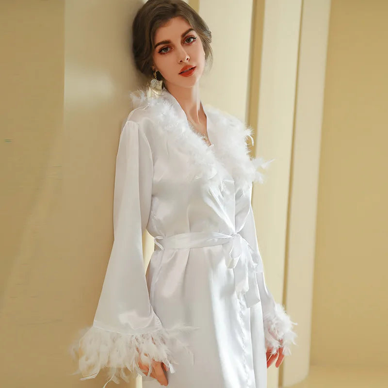 Personalized Name Date Wedding Feather Bride Robe Bridesmaid Bathrobe Nightwear Long Elegant Woman Gown Sexy Nightgown for Party