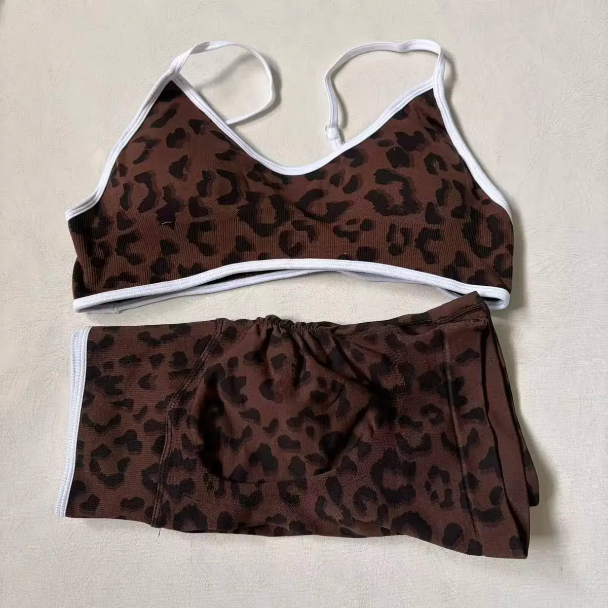 LOGO 2pcs High Quality Yoga SetNew Leopard Print Sports Underwear, Shockproof Butt Lift Workout Sports Trousers Women Activewear