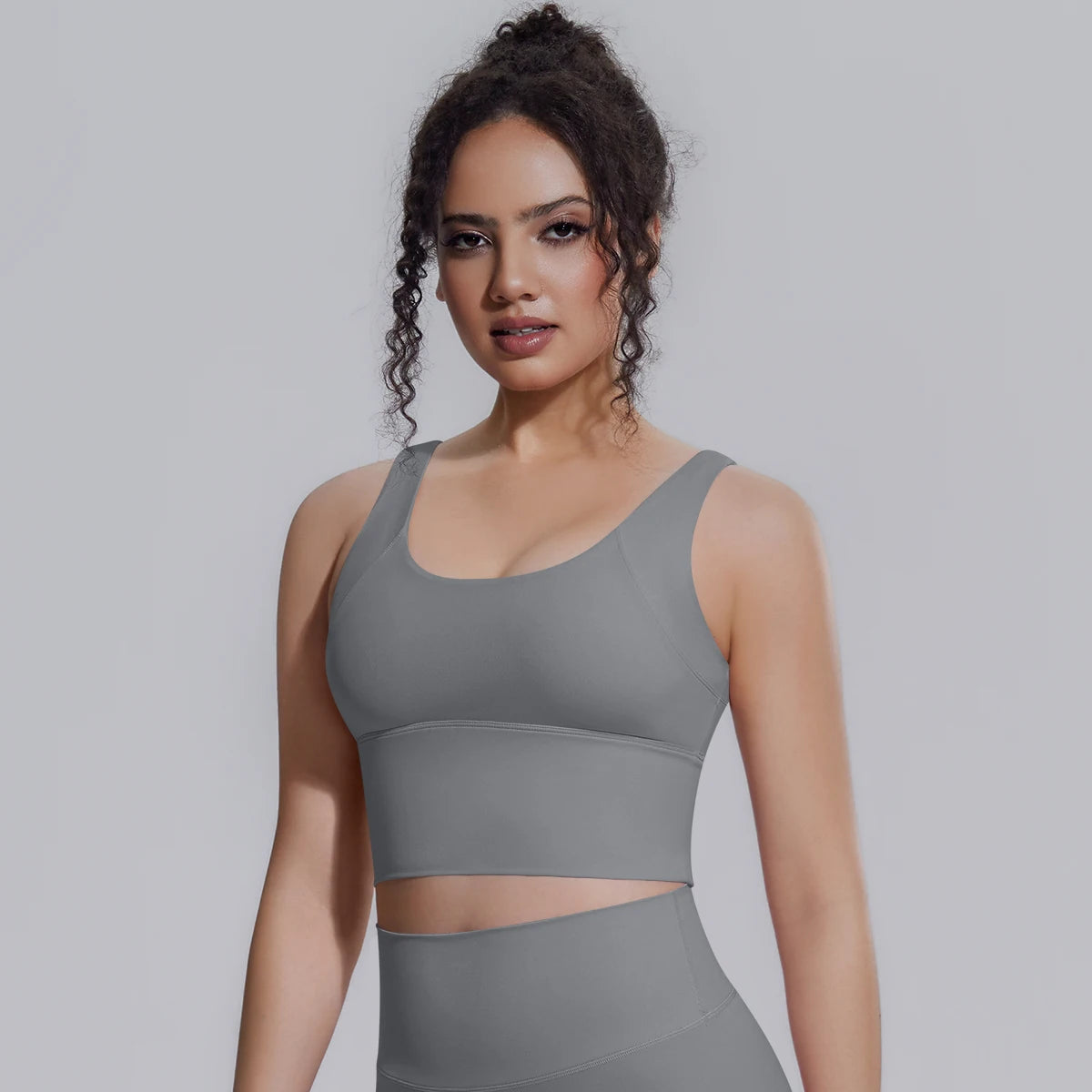 Women Summer Yoga Bra Underwear Shockproof Bra Sports Running Beautiful Back V Shaped Fitness Yoga Tank Top Bra with Chest Pad ﻿
