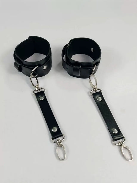 Fashionable Women's Bowknot Leg Harness with Bracelet Faux Leather Buttocks Adjustable Suspenders Gothic Garter Thigh Sword Belt