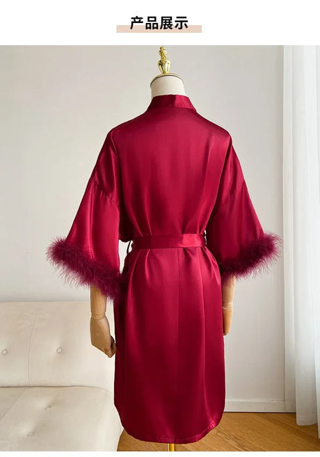 White Bride Wedding Robe with Feathers Women Satin Peignoir Sexy Bridesmids Kimono Gowns Short Bathrobe Bridal Intimate Lingerie