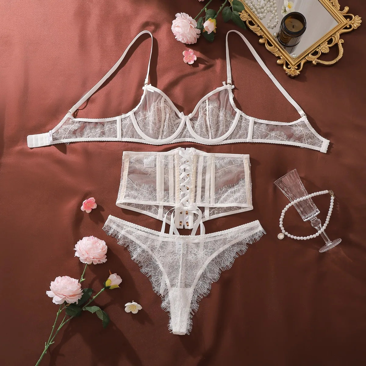 Toucheart Erotic Lingerie New French Style Lace Suspender See-through Gather Together Women Sexy Thin Pure Desire Underwear Set
