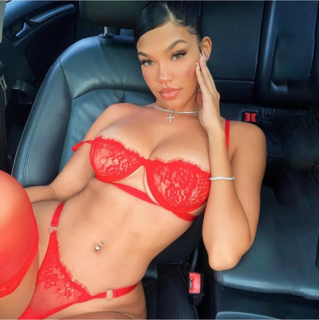 New Hot Sexy Lingerie Set For Women Lace Exotic Sets Sexy Lingerie Set Chain Panty Garter Fancy Luxury Kit Erotic Bra Set
