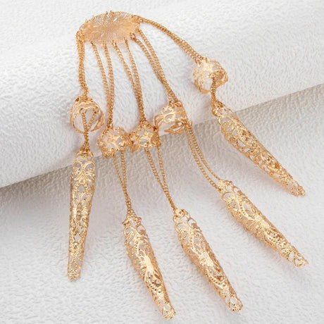 Gothic Exquisite Pattern Finger Bracelet for Women Vintage Hollow Out Metal Nail Tassel Chain Punk Accessories Fashion Jewelry