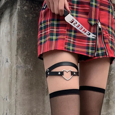 Punk Black Heart Leather Sword Belt Waist Garter Handmade Body Bondage Sexy Leg Suspenders Harness Stockings Belts for Women