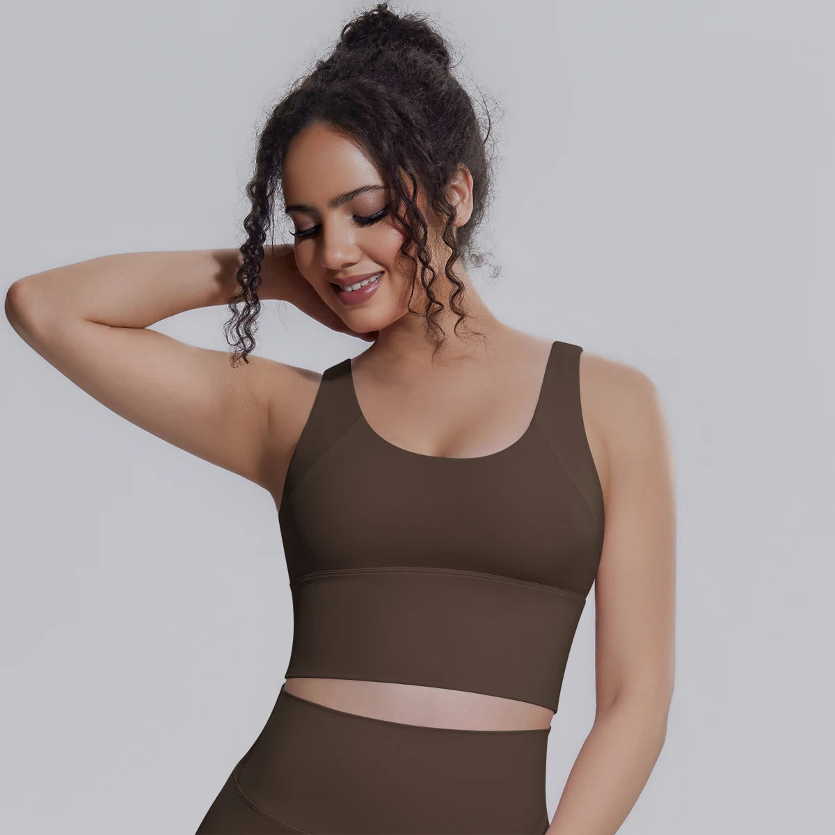 Women Summer Yoga Bra Underwear Shockproof Bra Sports Running Beautiful Back V Shaped Fitness Yoga Tank Top Bra with Chest Pad ﻿