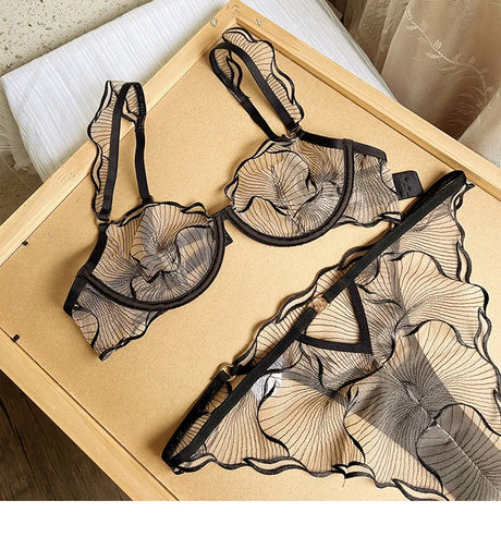 European Style Ultra Thin Sheer Lace Lingerie Set Embroidery Minimizer Bra Big Bust Support Slim Fit Underwear S-XL Size 32-38
