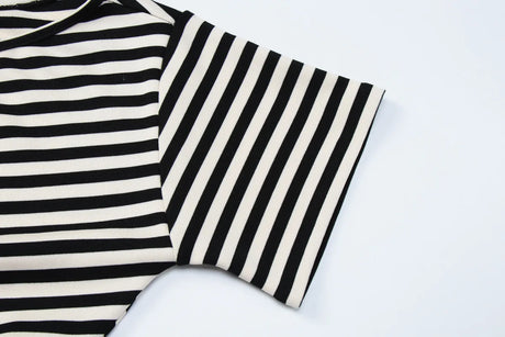 2026 New Autumn Women Vintage Striped Off Shoulder T-shirt Waist Cinching Slim Fit Daily Wear Ladies Tops