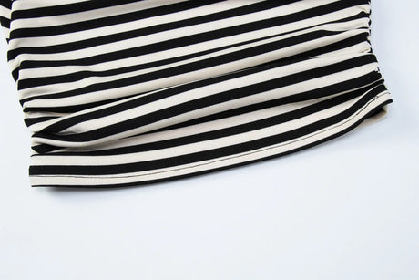 2026 New Autumn Women Vintage Striped Off Shoulder T-shirt Waist Cinching Slim Fit Daily Wear Ladies Tops