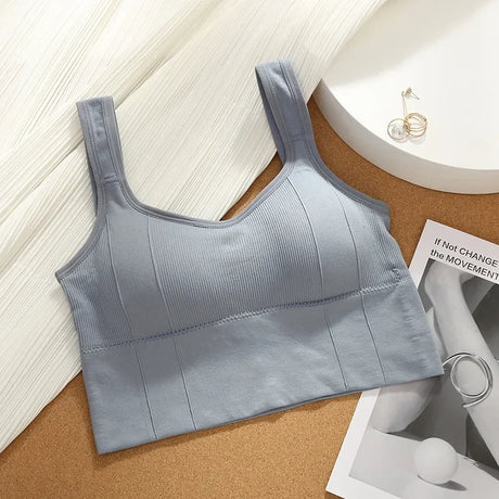 Sports Bra with Sweat-proof Function for Fitness Wear. Women's Seamless Yoga Bra. Anti-shock Off-shoulder Top.